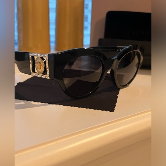 EUC Versace Sunglasses - Picture 4 of 11